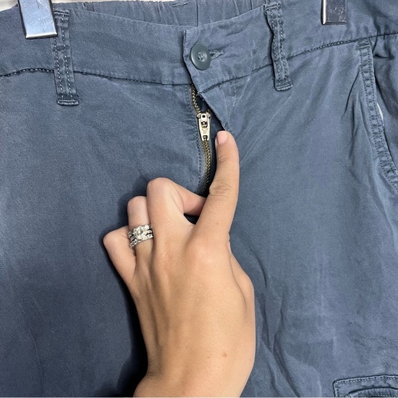 American Eagle Dreamy Drape Mid-Rise Baggy Wide Leg Cargo Pant 0 Short - Picture 7 of 11